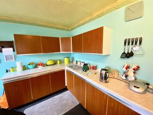 Kitchen/Diner- click for photo gallery